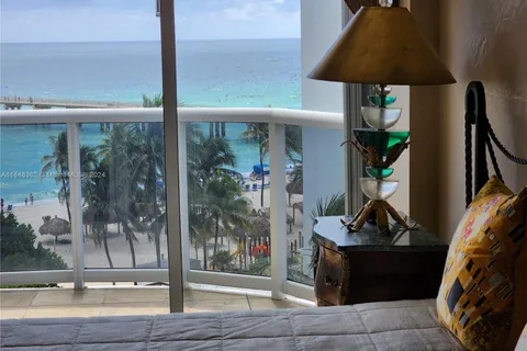 16711 Collins Ave # 703, Sunny Isles Beach FL 33160