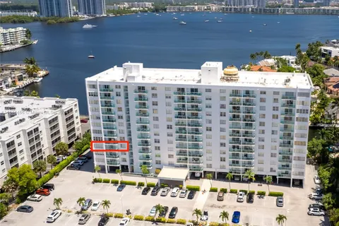 2841 NE 163rd St # 402, North Miami Beach FL 33160