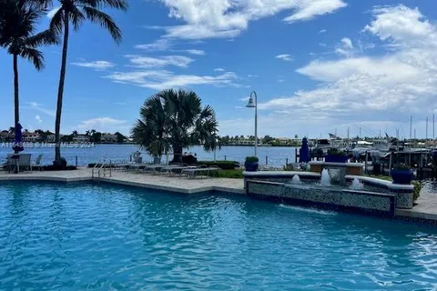 127 Yacht Club Way # 108, Hypoluxo FL 33462