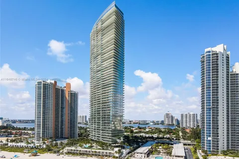 18975 Collins Ave # 3504, Sunny Isles Beach FL 33160