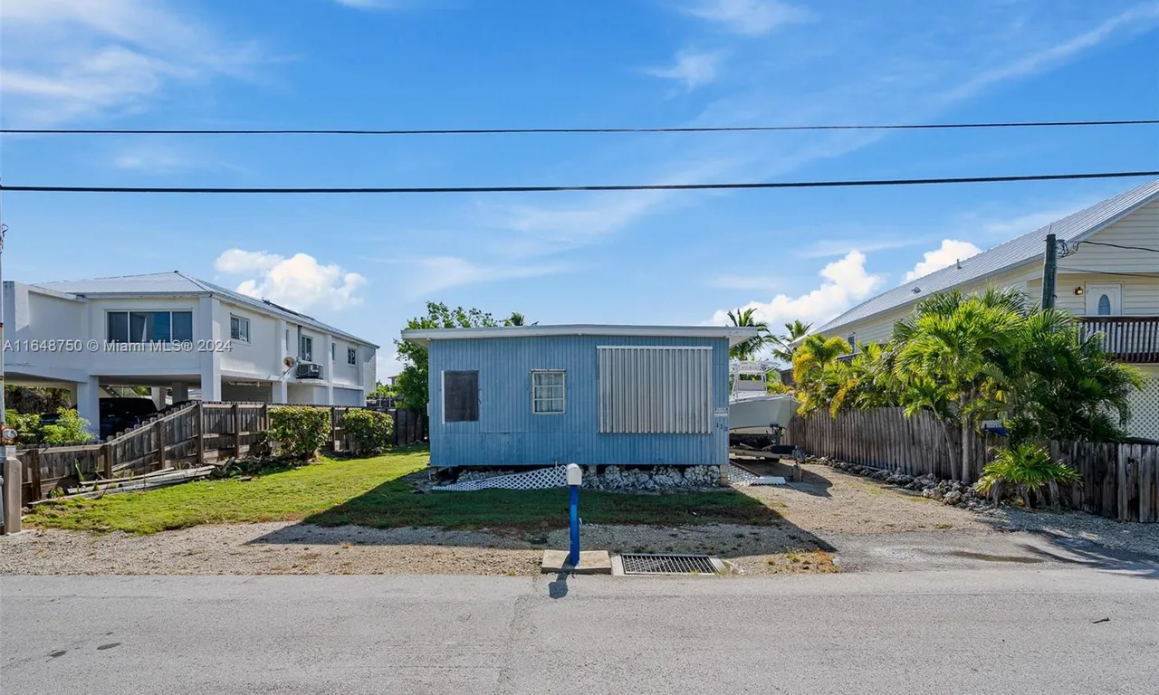 113 Grassy Rd, Key Largo FL 33037