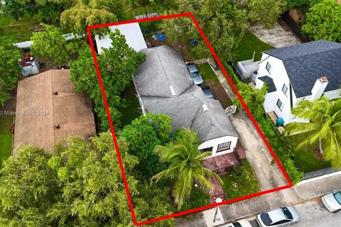 53 NE 50th Ter, Miami FL 33137