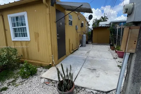 4111 NW 37th Ave, Lot B201, Miami FL 33142