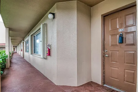 1200 SW 137th Ave # 112E, Pembroke Pines FL 33027