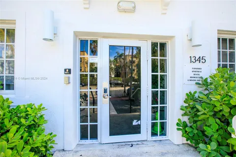 1345 Pennsylvania Ave, Miami Beach FL 33139