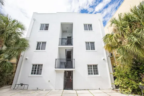 1345 Pennsylvania Ave, Miami Beach FL 33139