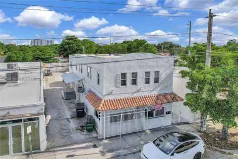 1260 NW 29th St, Miami FL 33142