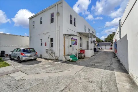 1260 NW 29th St, Miami FL 33142