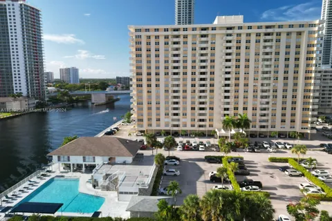 1833 S Ocean Dr # 1803, Hallandale Beach FL 33009