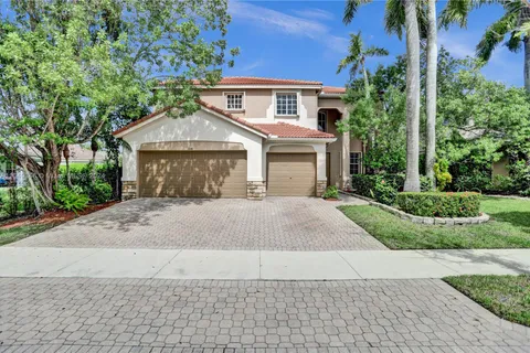 1041 Nandina Dr, Weston FL 33327