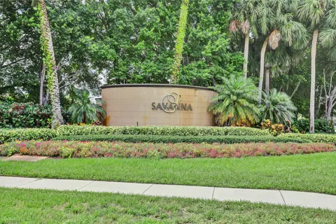 1041 Nandina Dr, Weston FL 33327