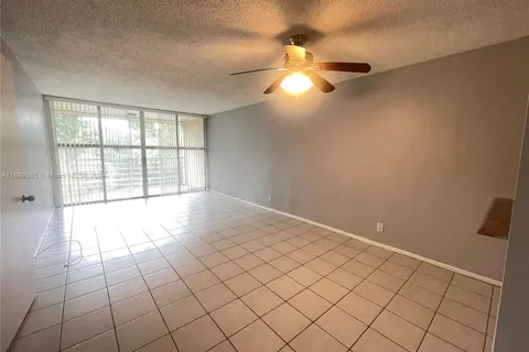 9450 Live Oak Pl # 404, Davie FL 33324