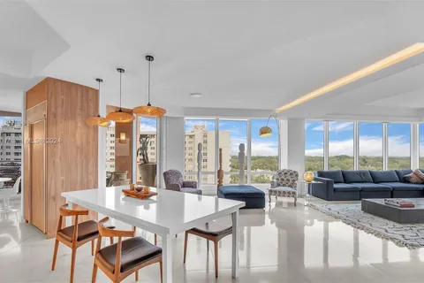 60 Edgewater Dr # 9H, Coral Gables FL 33133