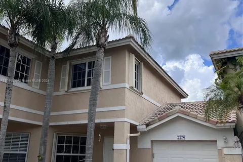 2270 NW 170th Ave # 2270, Pembroke Pines FL 33028