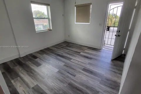 1556 NW 62nd Ter # 1, Miami FL 33147