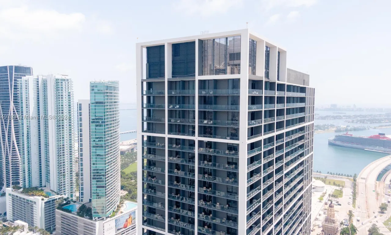 601 NE 1 Ave # 4704, Miami FL 33132