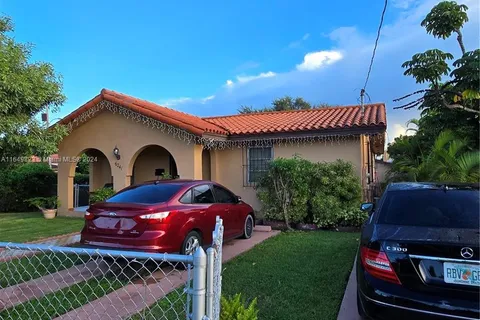 6241 SW 2nd St, Miami FL 33144