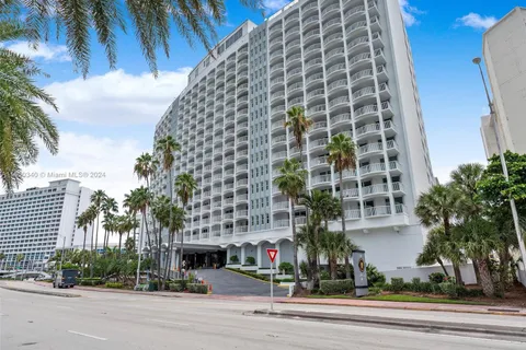 5401 Collins Ave # 129, Miami Beach FL 33140