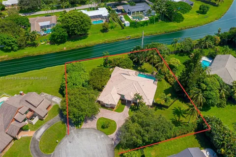 16315 SW 88th Ct, Palmetto Bay FL 33157