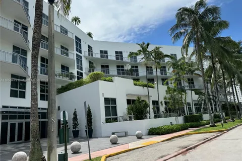 2001 Meridian Ave # 417, Miami Beach FL 33139