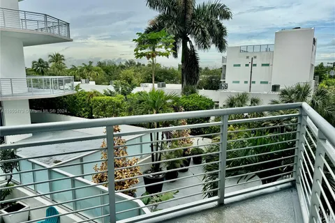 2001 Meridian Ave # 417, Miami Beach FL 33139