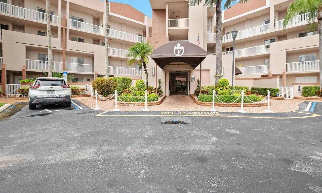 7523 Granville Dr # 112, Tamarac FL 33321