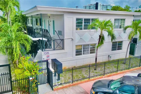 7315 Byron Ave # 9, Miami Beach FL 33141