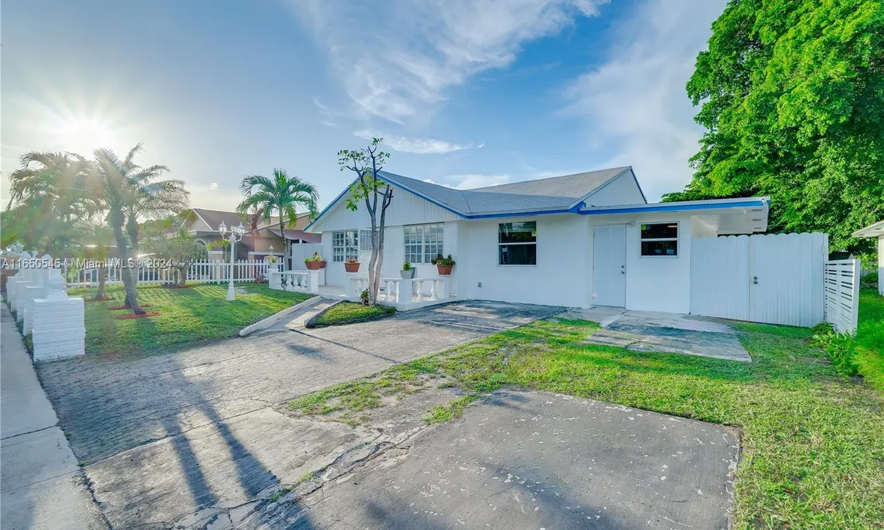 725 NW 15th Ct, Pompano Beach FL 33060