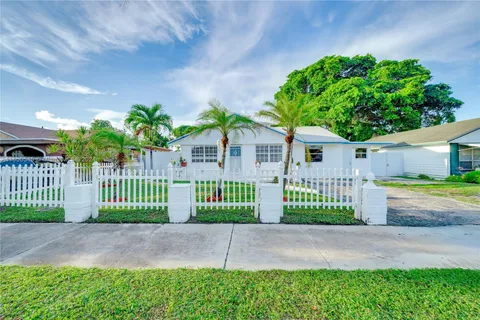 725 NW 15th Ct, Pompano Beach FL 33060