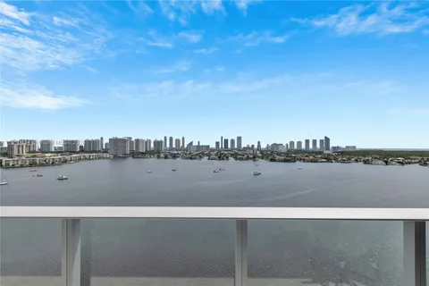 17111 Biscayne Blvd # 1709, North Miami Beach FL 33160