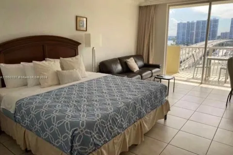 19201 Collins Ave # 1036, Sunny Isles Beach FL 33160