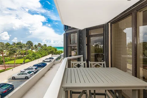 6423 N Collins Ave # 309, Miami Beach FL 33141