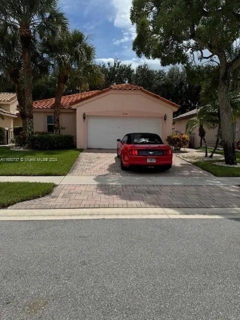 5124 Pelican Cove Dr, Boynton Beach FL 33437