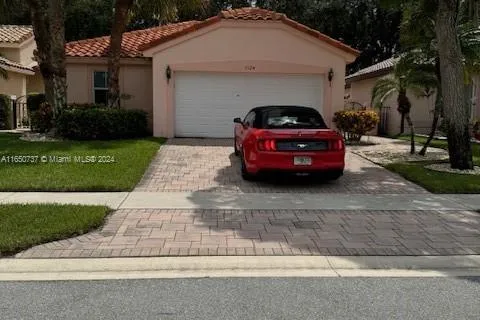 5124 Pelican Cove Dr, Boynton Beach FL 33437