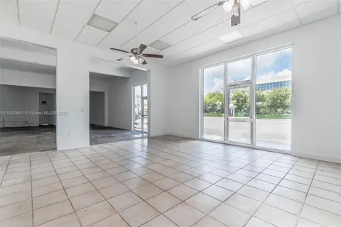 6460 Bird Rd, South Miami FL 33155