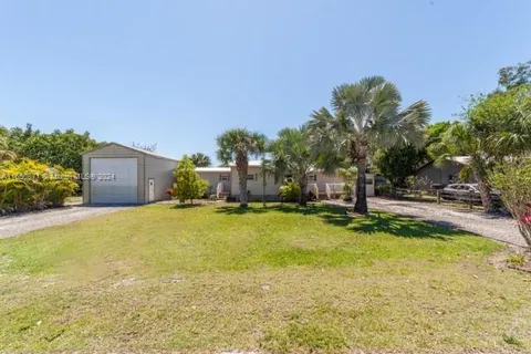 1014 E Anchor LN, Moore Haven FL 33471