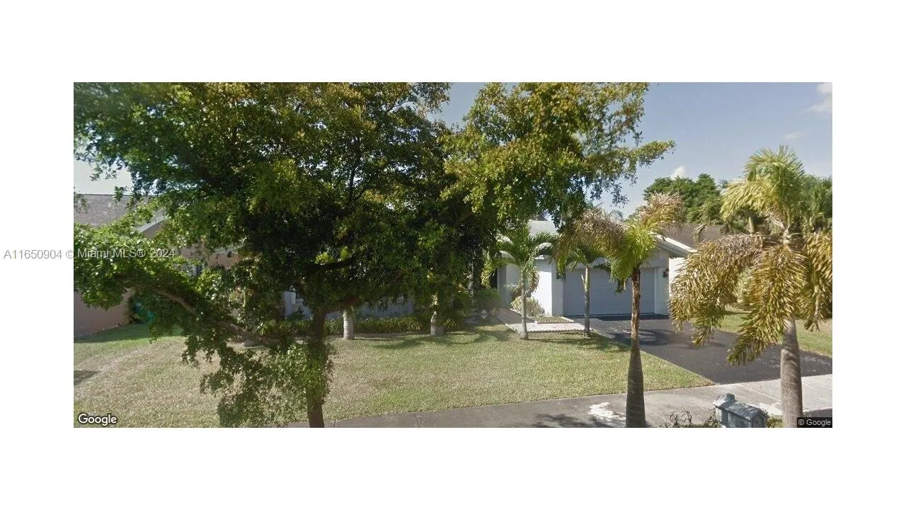 12731 SW 119th St, Miami FL 33186