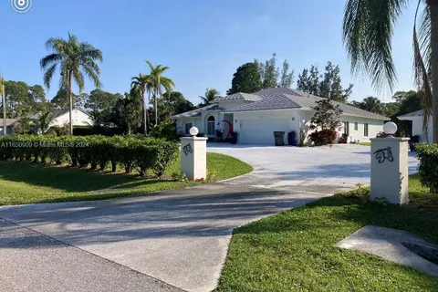 8570 Yearling Drive, Lake Worth FL 33467