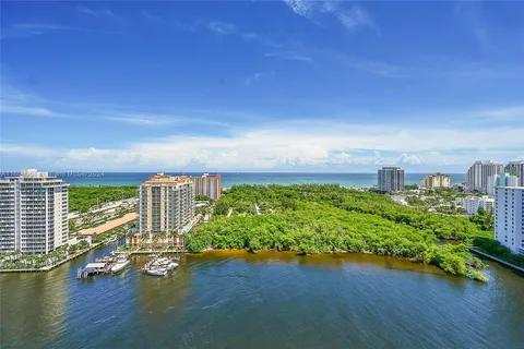 936 Intracoastal Dr, Fort Lauderdale FL 33304