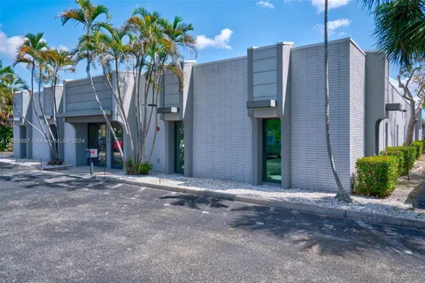 2880 NW W CYPRESS CREEK RD, Fort Lauderdale FL 33309