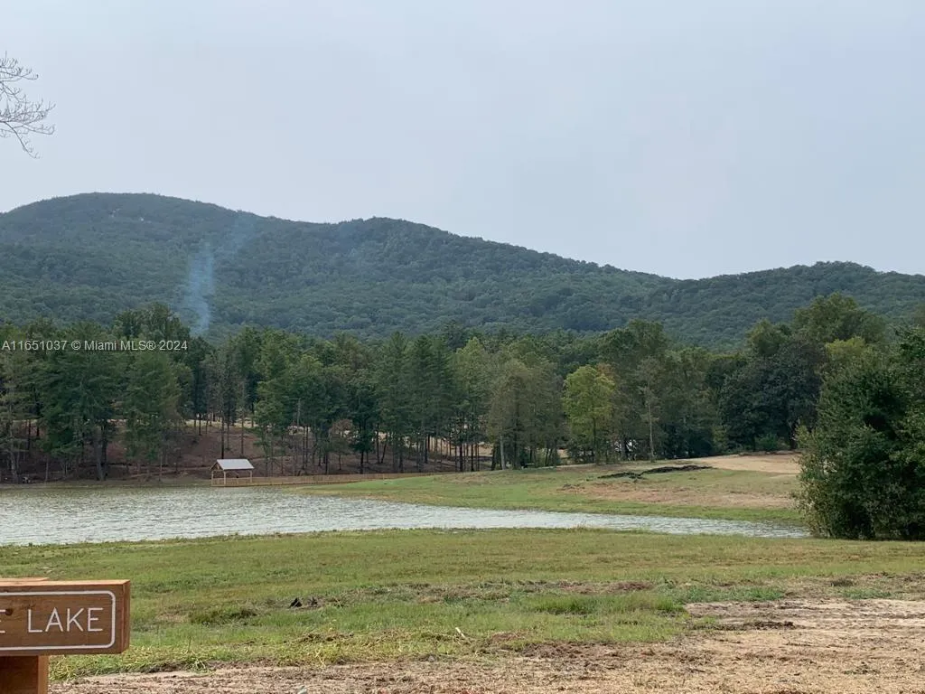 Yonah Lake Dr Lot 6, GA 30571