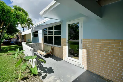 4671 SW 35th Ave, Dania Beach FL 33312