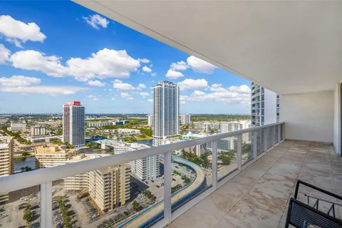 1830 S Ocean Dr # 1606, Hallandale Beach FL 33009
