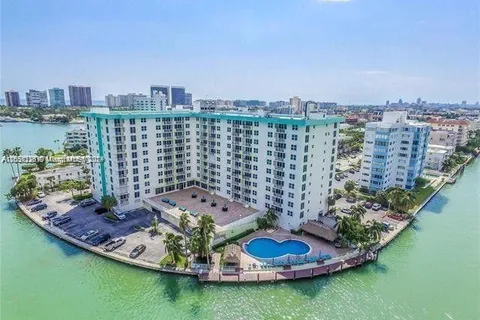 10350 W Bay Harbor Dr # 7N, Bay Harbor Islands FL 33154