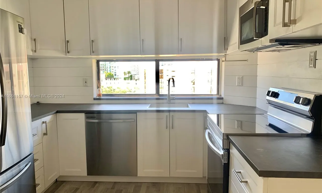 17011 N Bay Rd # 1019, Sunny Isles Beach FL 33160