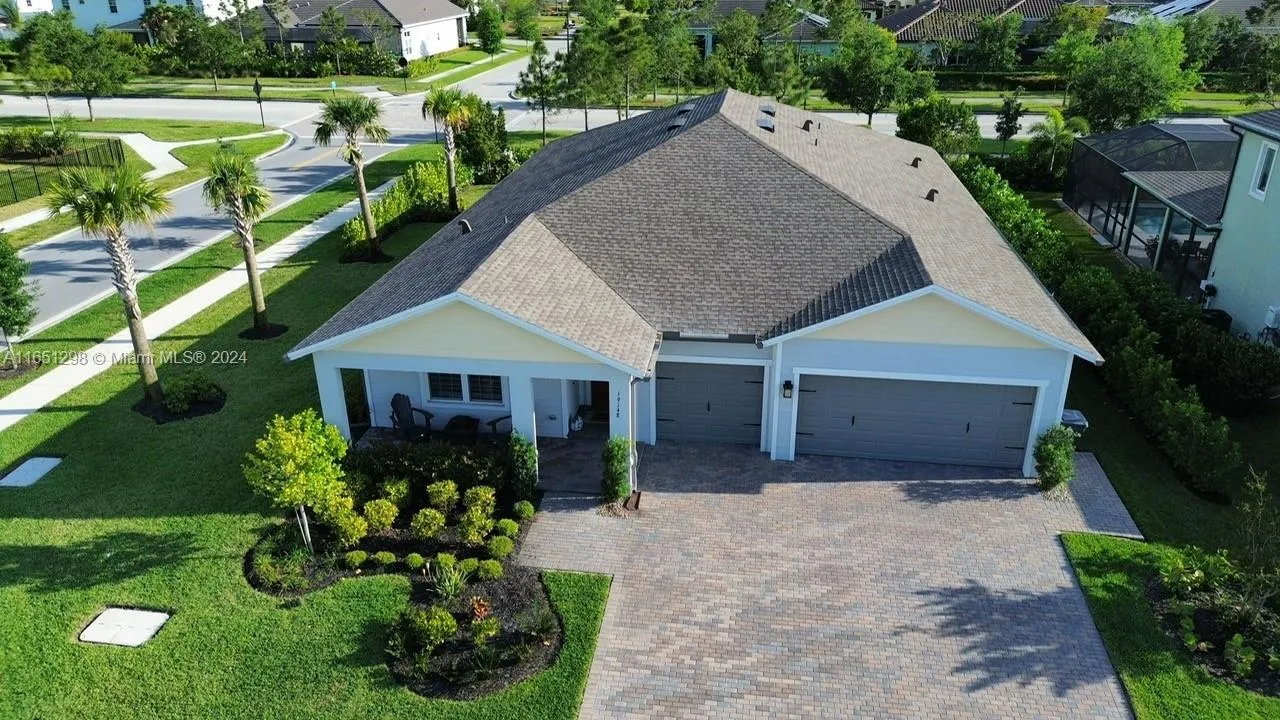 19148 Broad Shore Walk, Loxahatchee FL 33470