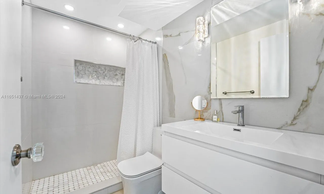 3580 S Ocean Blvd # 9B, South Palm Beach FL 33480