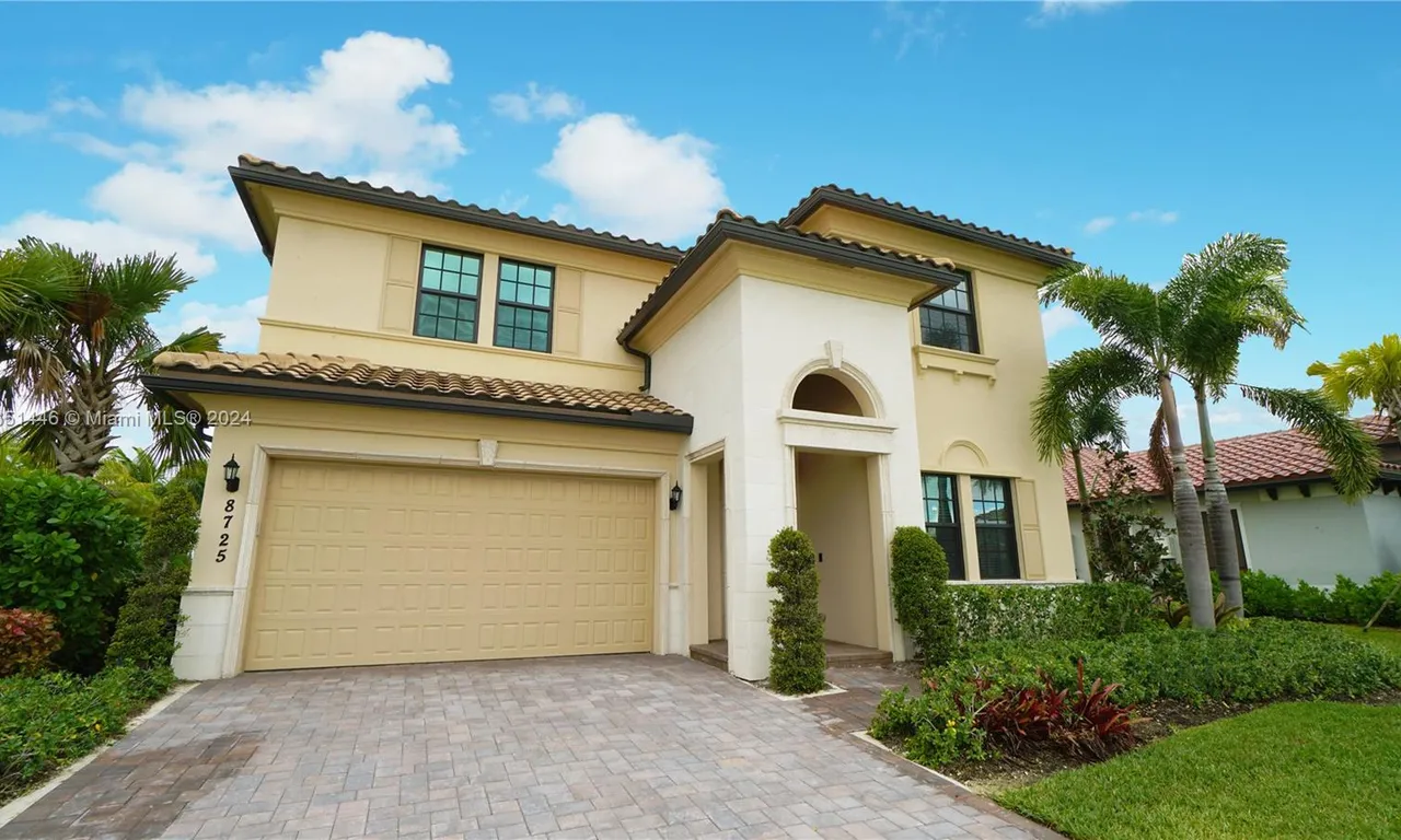 8725 Parkland Bay Dr, Parkland FL 33076