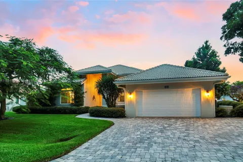 8602 SE North Passage Way, Jupiter FL 33469