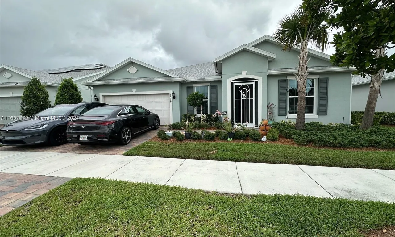 10479 SW Captiva Dr, Port St. Lucie FL 34987